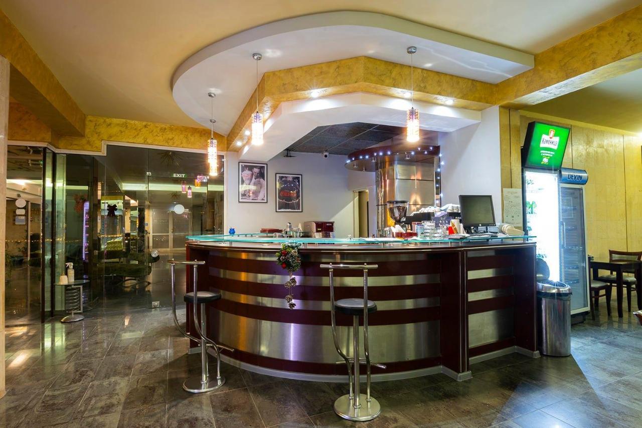 Hotel Slaviani Dimitrovgrad  Bagian luar foto
