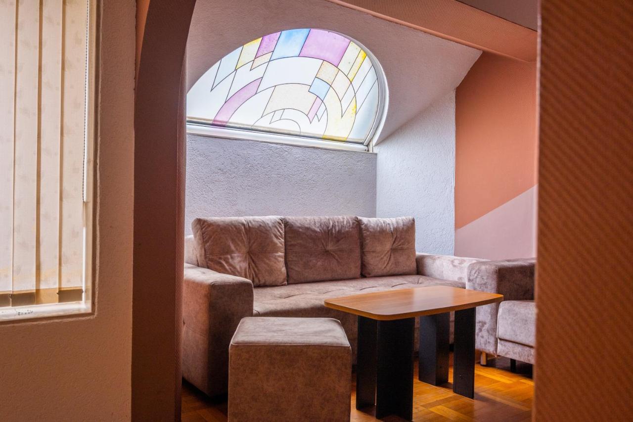 Hotel Slaviani Dimitrovgrad  Bagian luar foto